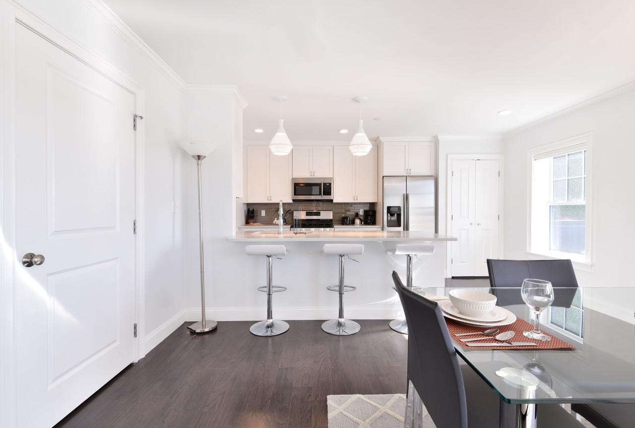 Global Luxury Suites South Boston Exteriör bild
