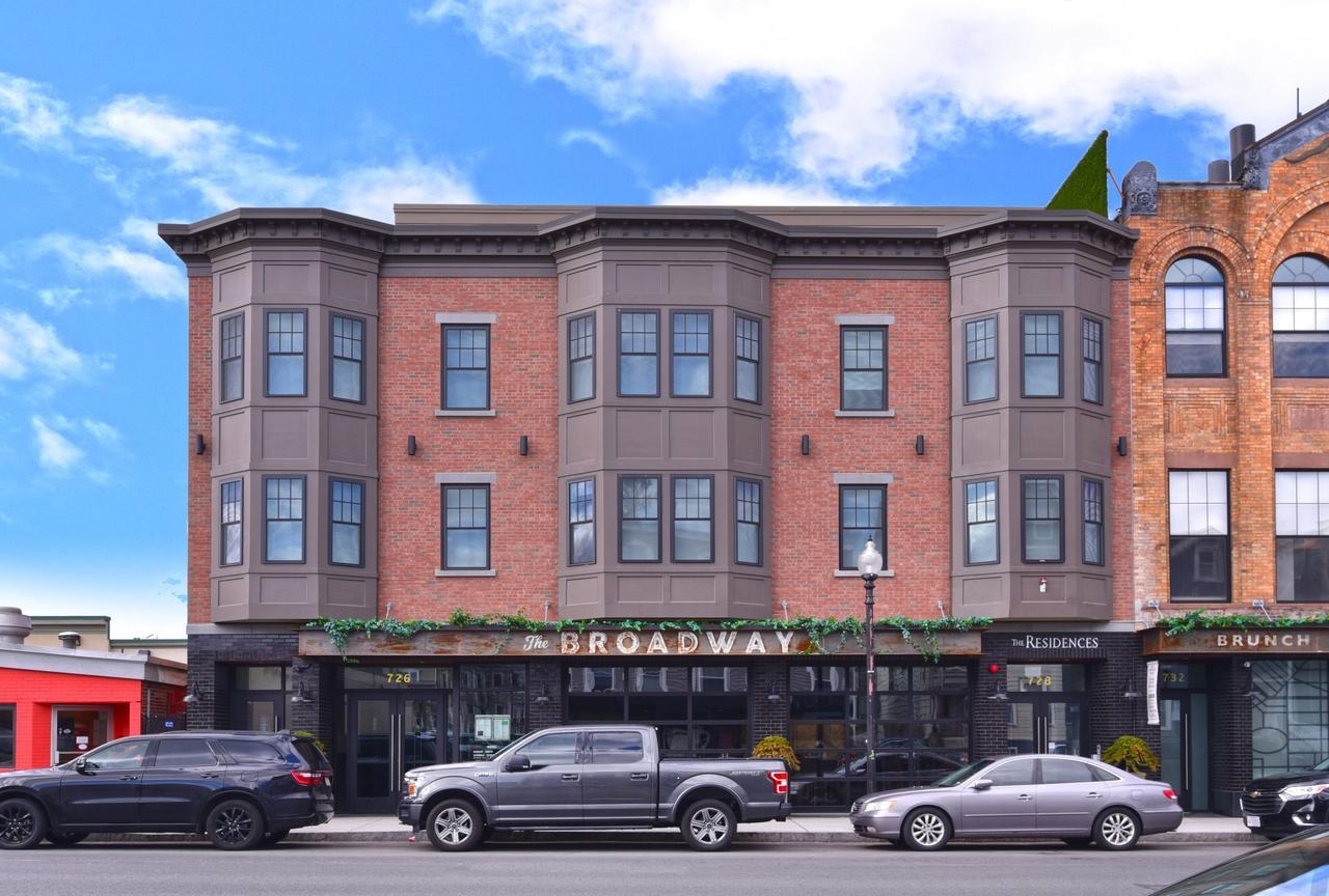Global Luxury Suites South Boston Exteriör bild