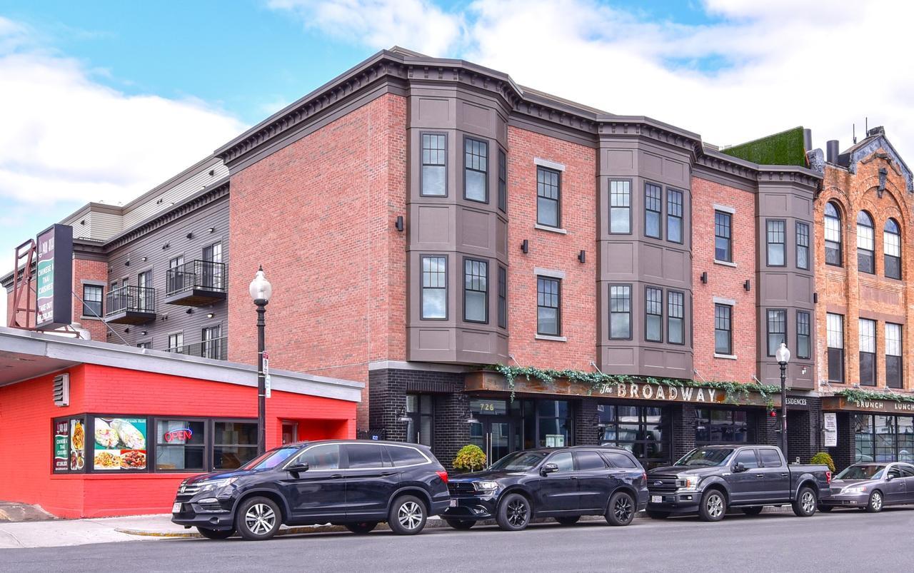 Global Luxury Suites South Boston Exteriör bild