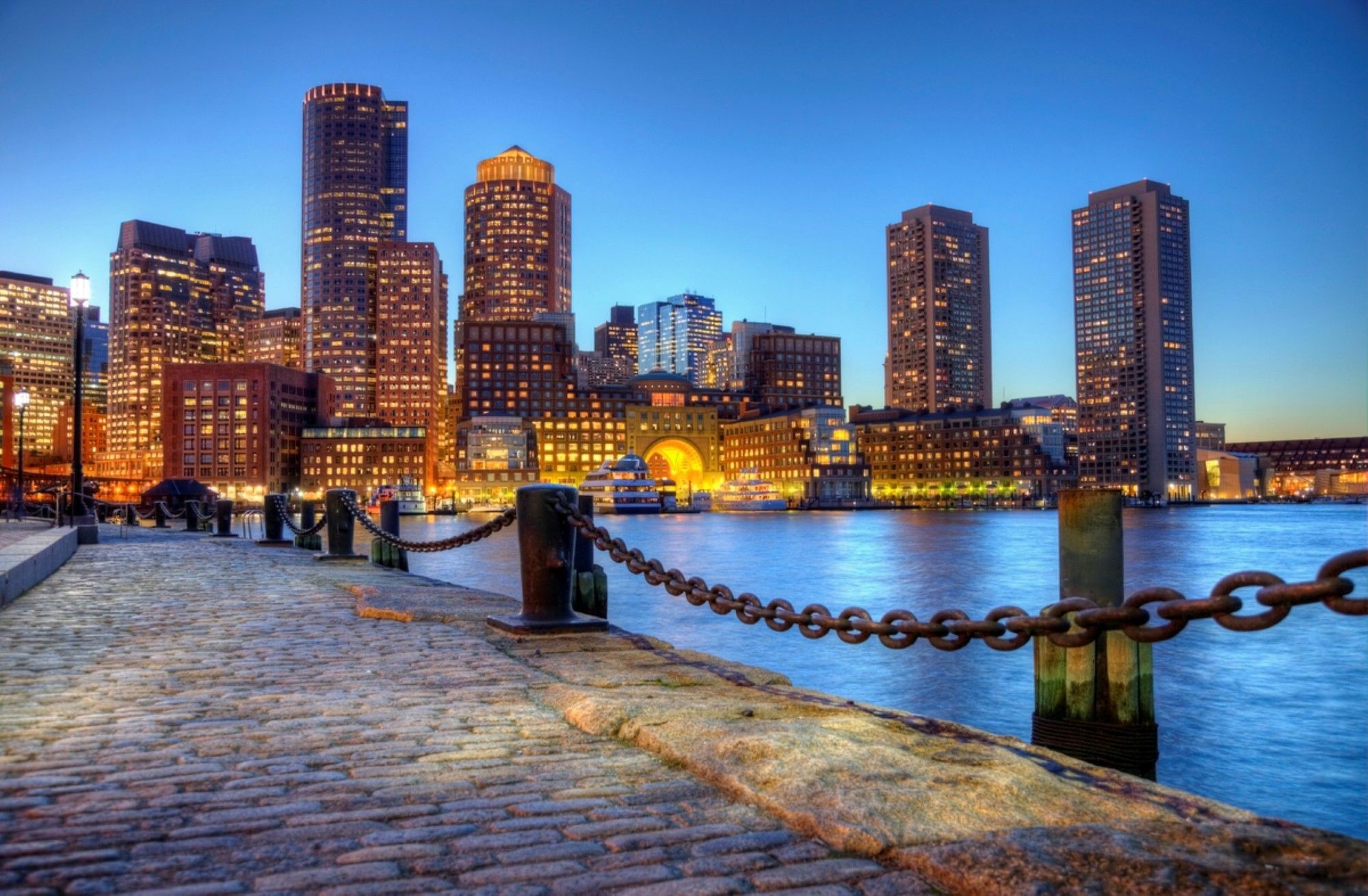 Global Luxury Suites South Boston Exteriör bild